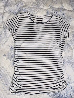 Bearsland Maternity Tee with Stripes- Short Sleeve Women's Top with side ruching
